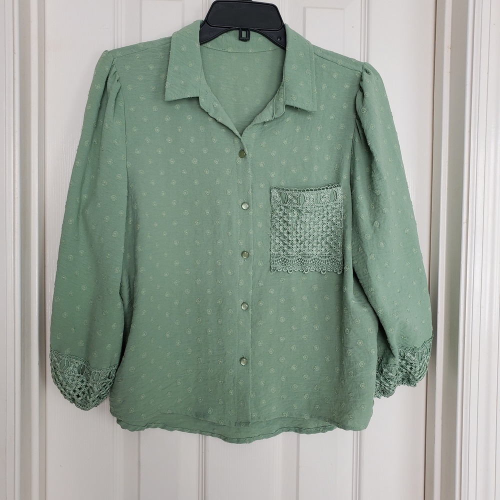 Womens‎ Sage Green Swiss Dot Button Up Shirt with Lace Trim Medium